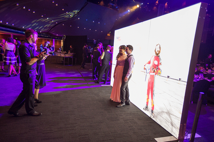 Tips to Create a Hit Custom Backdrop for Your Event Photography