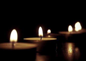 Select the Right Kind of Wick for Your Candle so it Burns Cleanly