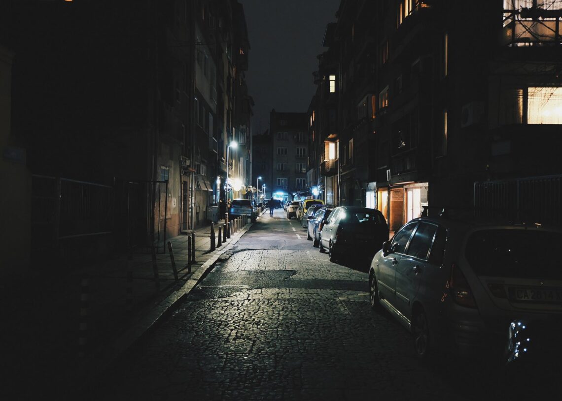 How to Decide Ideal Placement for Any Parking Lot Lights?