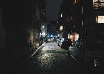 How to Decide Ideal Placement for Any Parking Lot Lights?